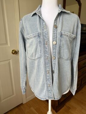 BeachLunchLounge Light Wash Denim Shacket | Soft Knit Shirt Jacket | XS